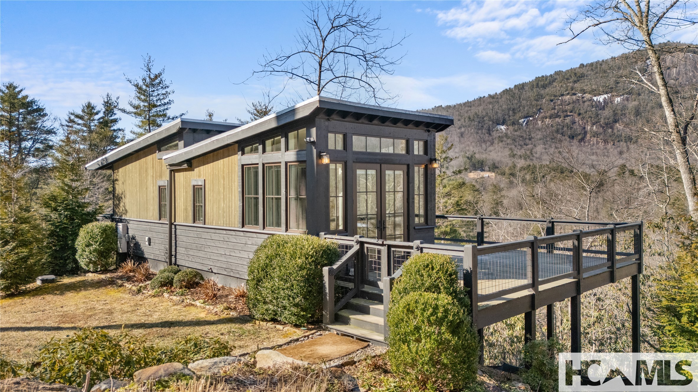 226 Rock Face Trail