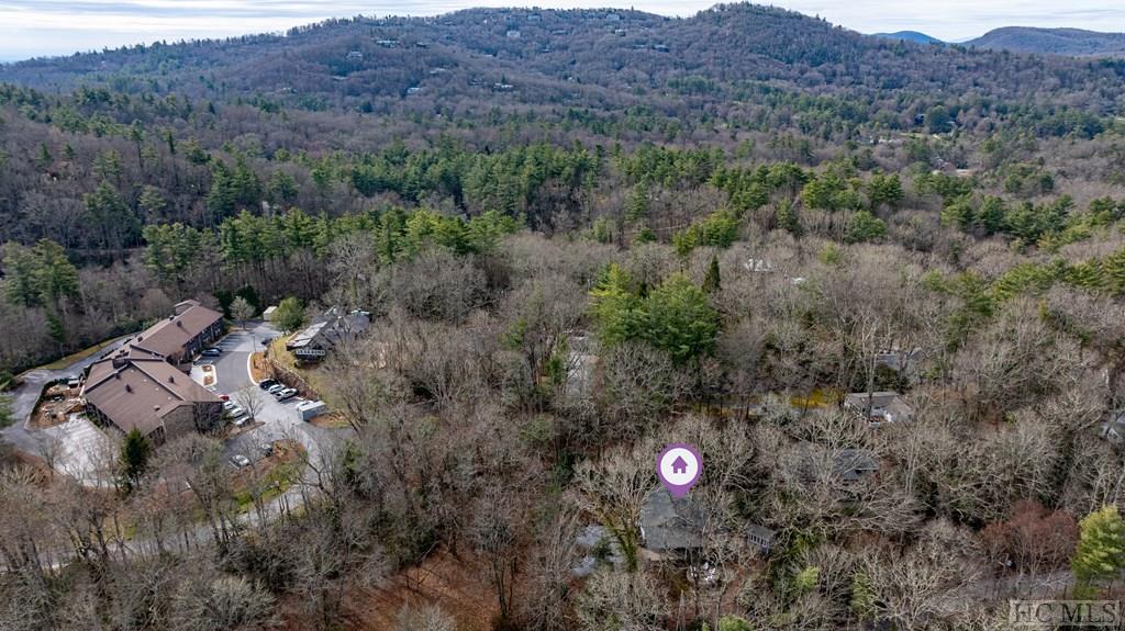 Highlands, North Carolina 28741, United States, 2 Bedrooms Bedrooms, ,2 BathroomsBathrooms,Residential,Active,237347