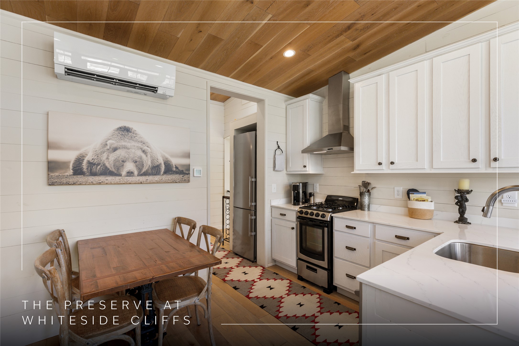 111 Moonstone Loop