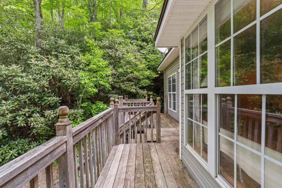 Highlands, North Carolina 28741, United States, 2 Bedrooms Bedrooms, ,2 BathroomsBathrooms,Residential,Active,145827