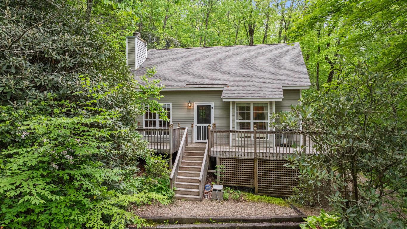 Highlands, North Carolina 28741, United States, 2 Bedrooms Bedrooms, ,2 BathroomsBathrooms,Residential,Active,145827