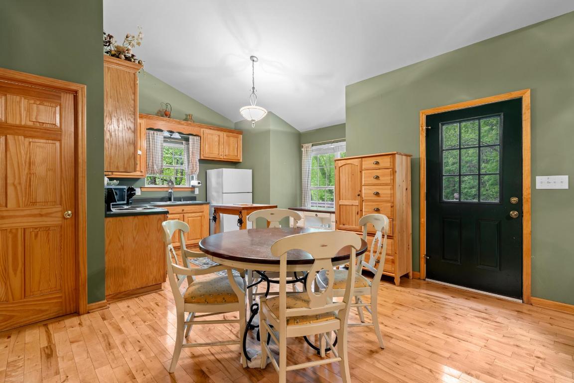 Highlands, North Carolina 28741, United States, 2 Bedrooms Bedrooms, ,2 BathroomsBathrooms,Residential,Active,145827