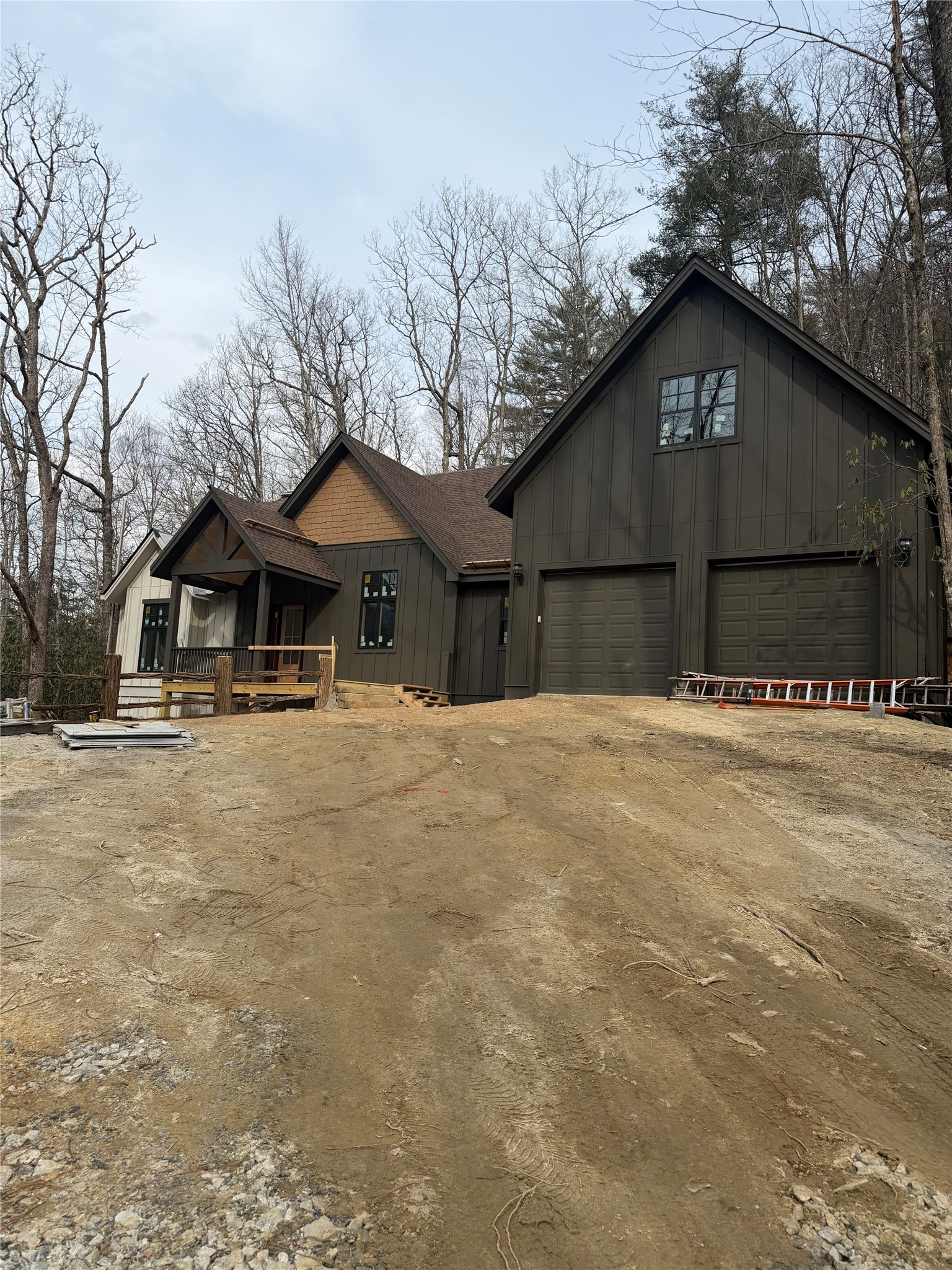 143 E Rochester