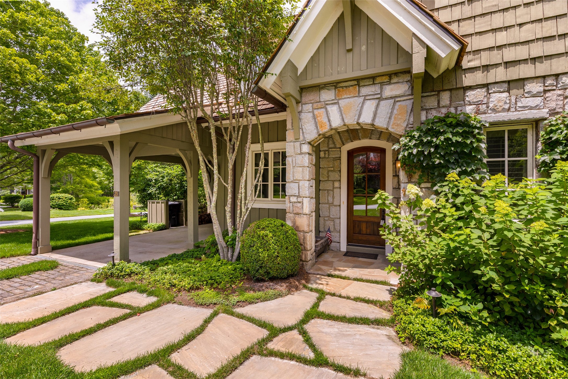25 Old Edwards Circle