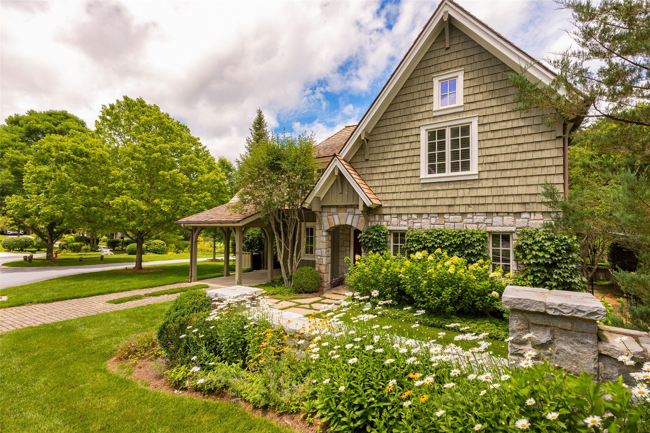 25 Old Edwards Circle