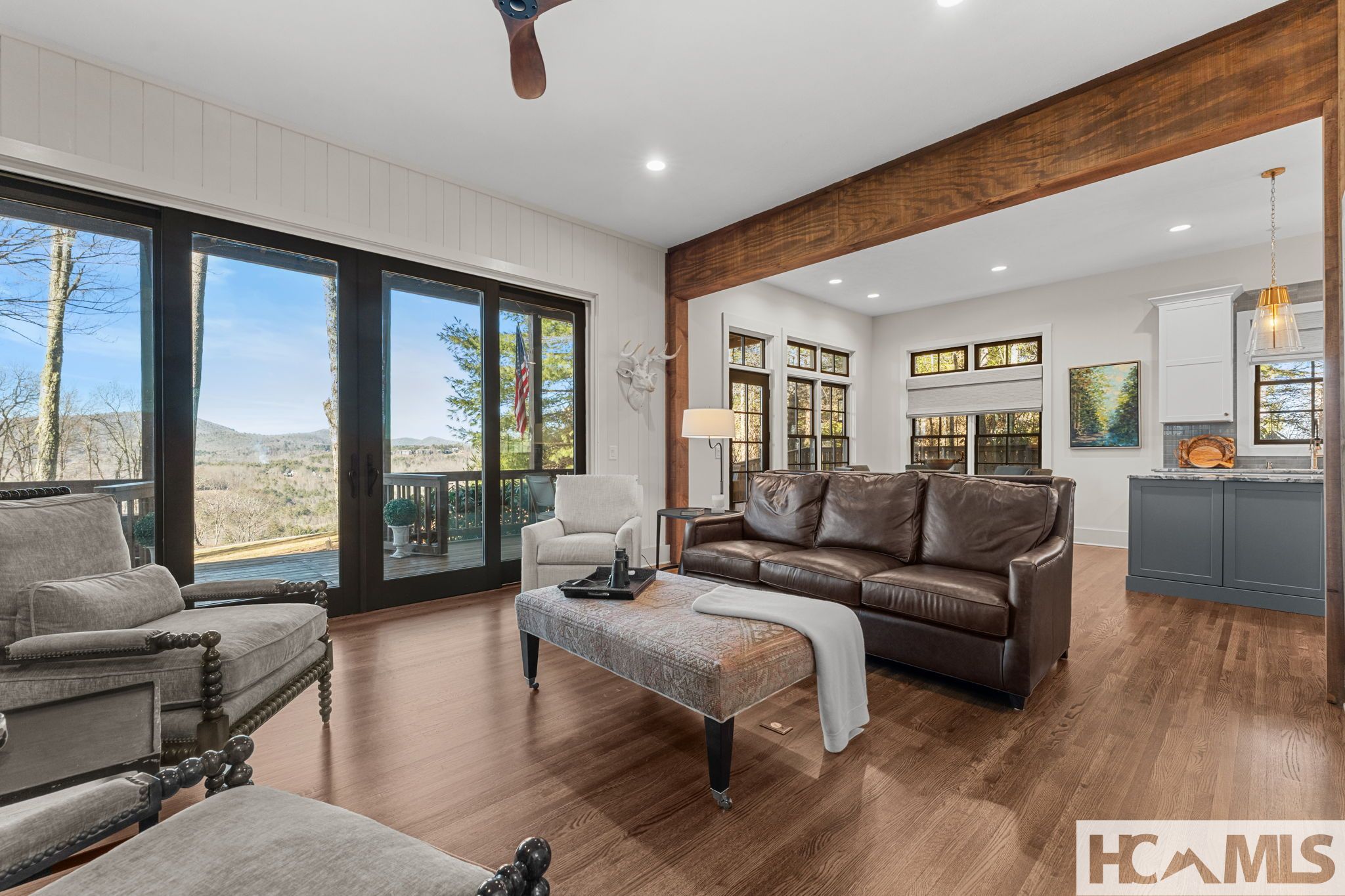 1201 Links Drive