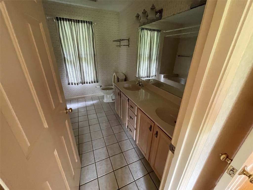 212 Club Colony Lane