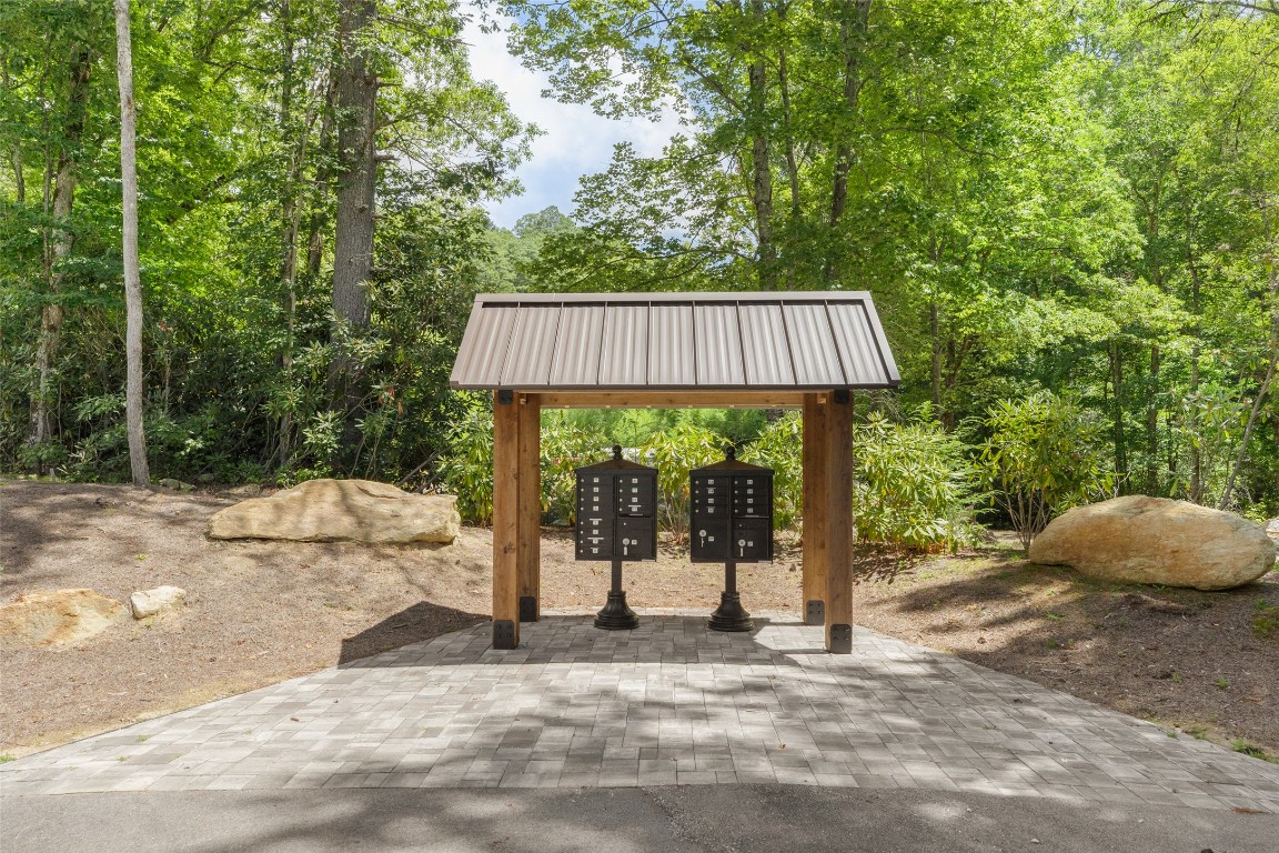 Cashiers, North Carolina 28717, United States, 4 Bedrooms Bedrooms, ,5 BathroomsBathrooms,Residential,Active,223507