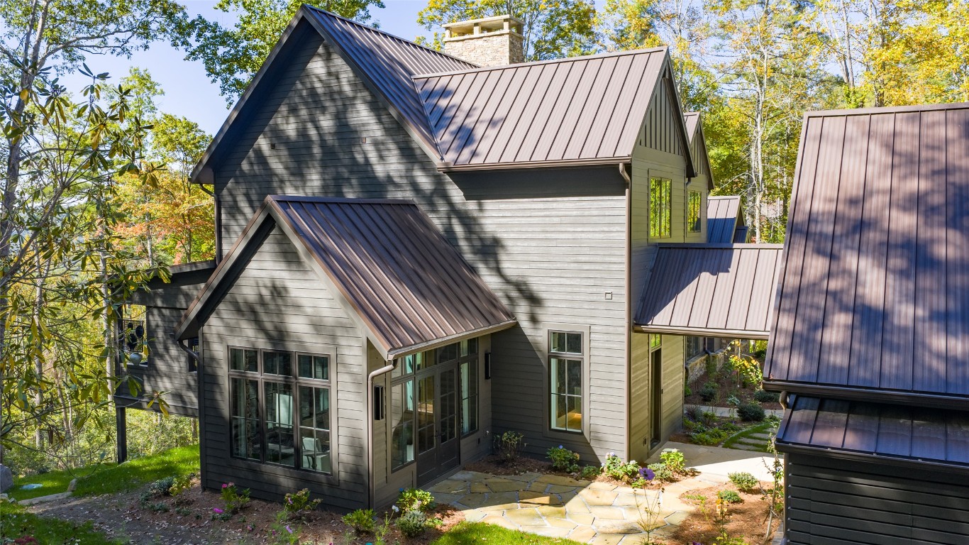 Cashiers, North Carolina 28717, United States, 4 Bedrooms Bedrooms, ,5 BathroomsBathrooms,Residential,Active,223507