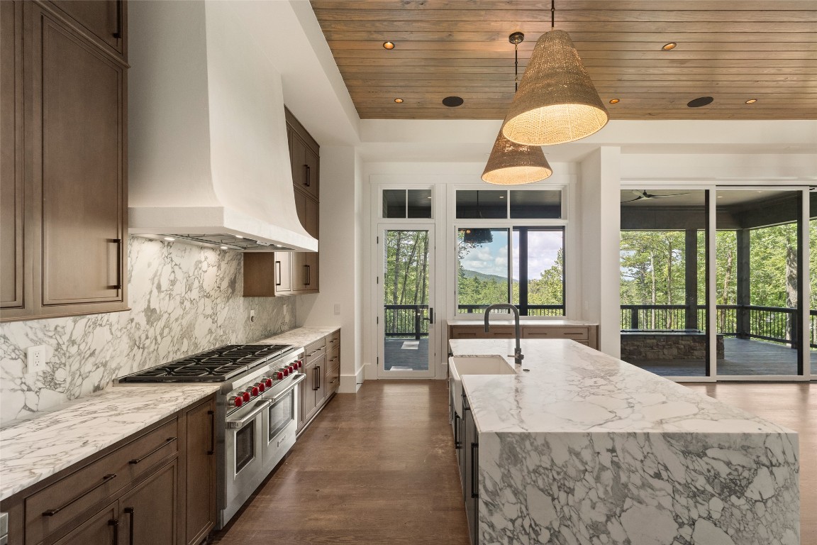 Cashiers, North Carolina 28717, United States, 4 Bedrooms Bedrooms, ,5 BathroomsBathrooms,Residential,Active,223507