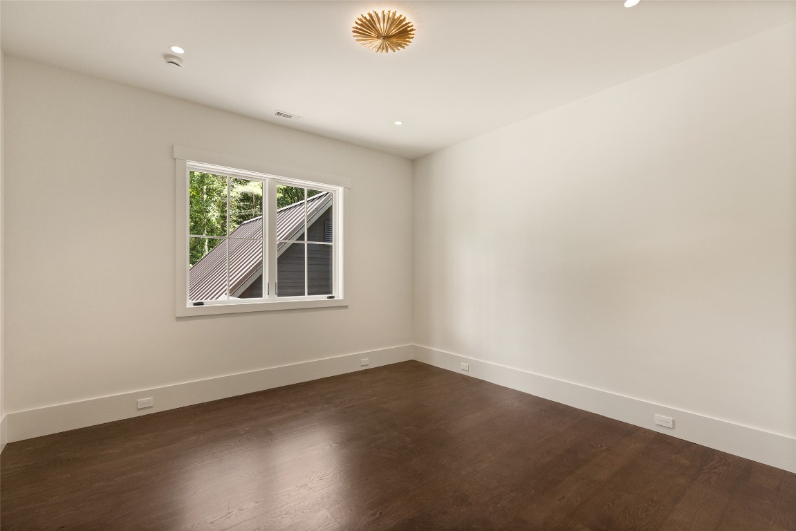 Cashiers, North Carolina 28717, United States, 4 Bedrooms Bedrooms, ,5 BathroomsBathrooms,Residential,Active,223507