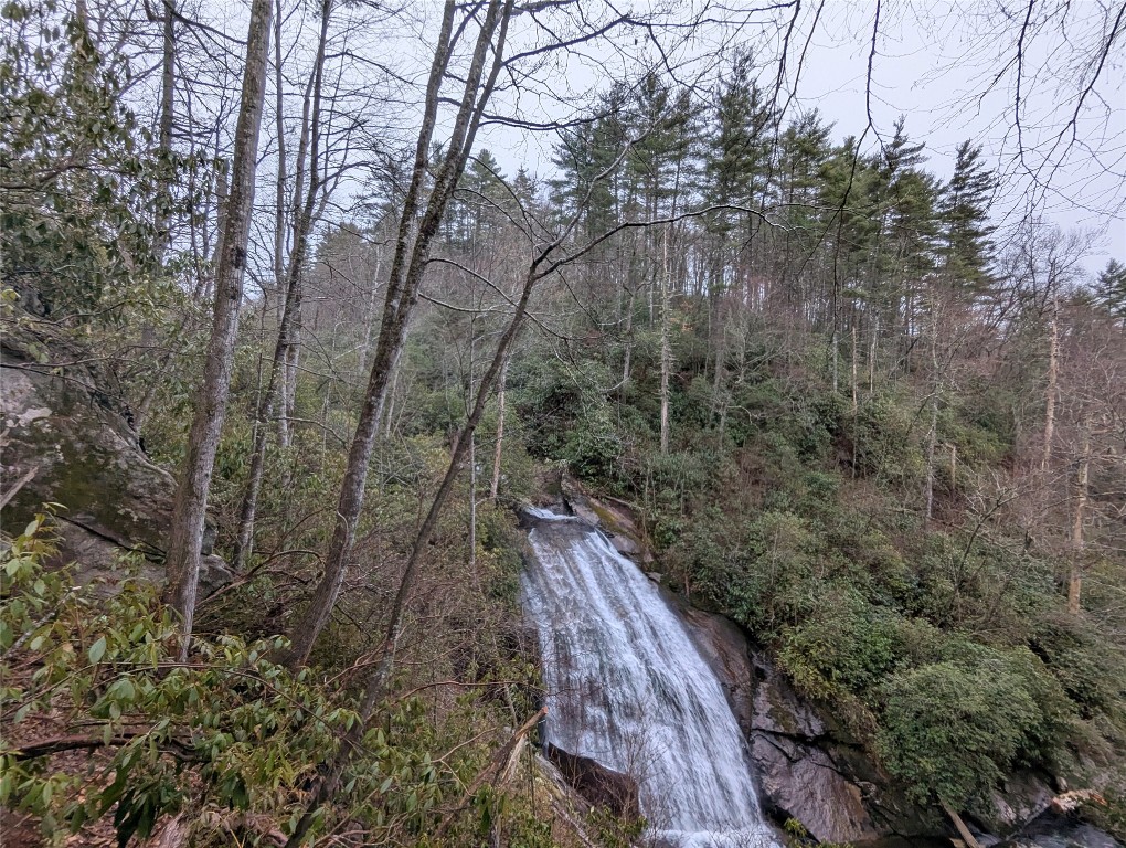 Cashiers, North Carolina 28717, United States, 4 Bedrooms Bedrooms, ,5 BathroomsBathrooms,Residential,Active,85543