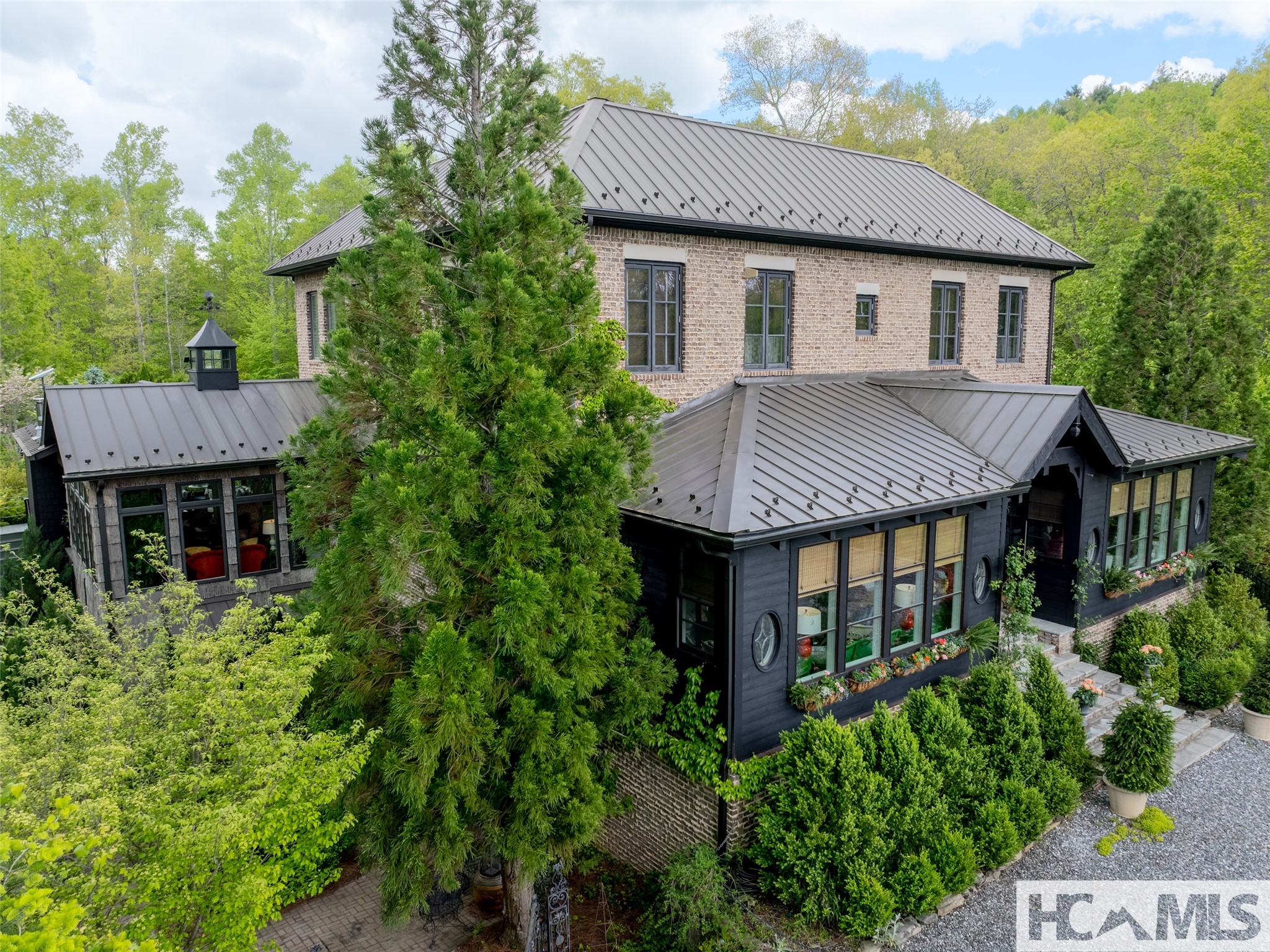 13084 Canada Road