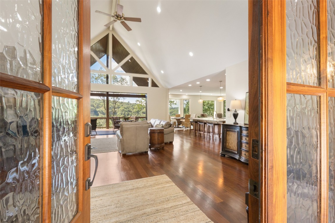 Highlands, North Carolina 28741, United States, 3 Bedrooms Bedrooms, ,5 BathroomsBathrooms,Residential,Active,196915