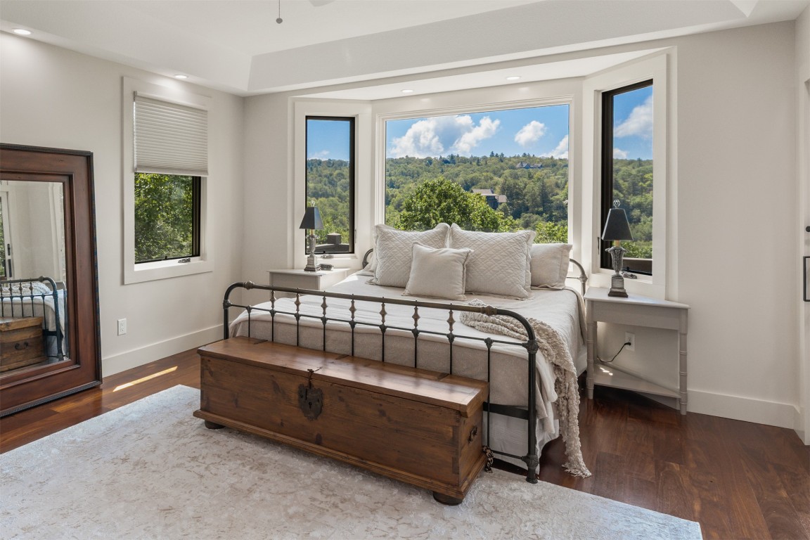 Highlands, North Carolina 28741, United States, 3 Bedrooms Bedrooms, ,5 BathroomsBathrooms,Residential,Active,196915