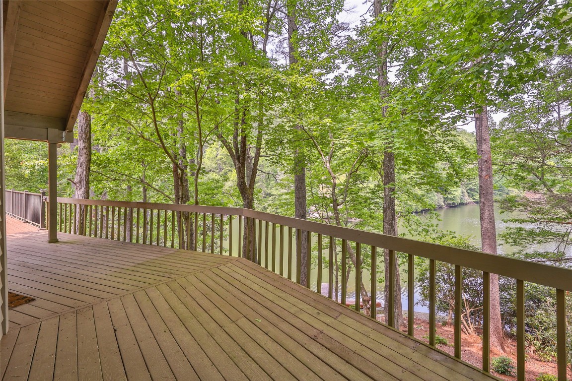 Lake Toxaway, North Carolina 28747, United States, 3 Bedrooms Bedrooms, ,3 BathroomsBathrooms,Residential,Active,15049