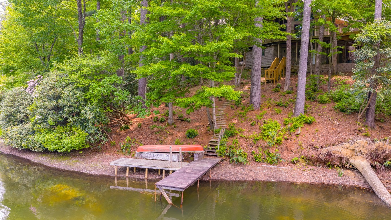 Lake Toxaway, North Carolina 28747, United States, 3 Bedrooms Bedrooms, ,3 BathroomsBathrooms,Residential,Active,15049