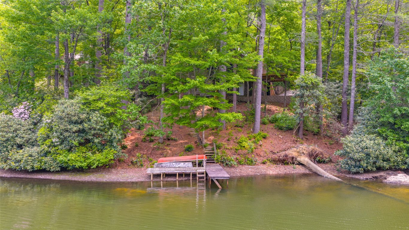 Lake Toxaway, North Carolina 28747, United States, 3 Bedrooms Bedrooms, ,3 BathroomsBathrooms,Residential,Active,15049