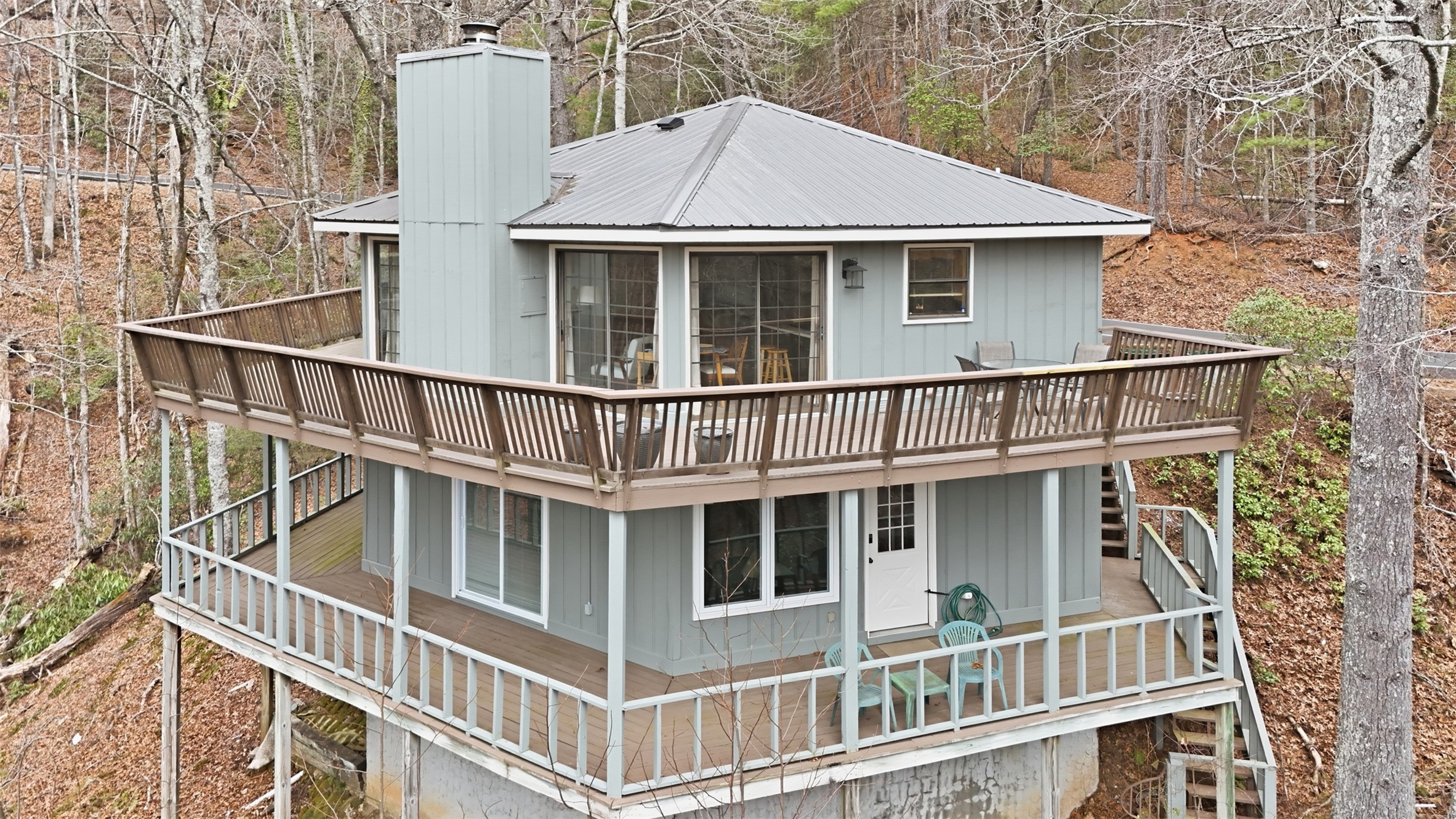 578 Saddleback Circle