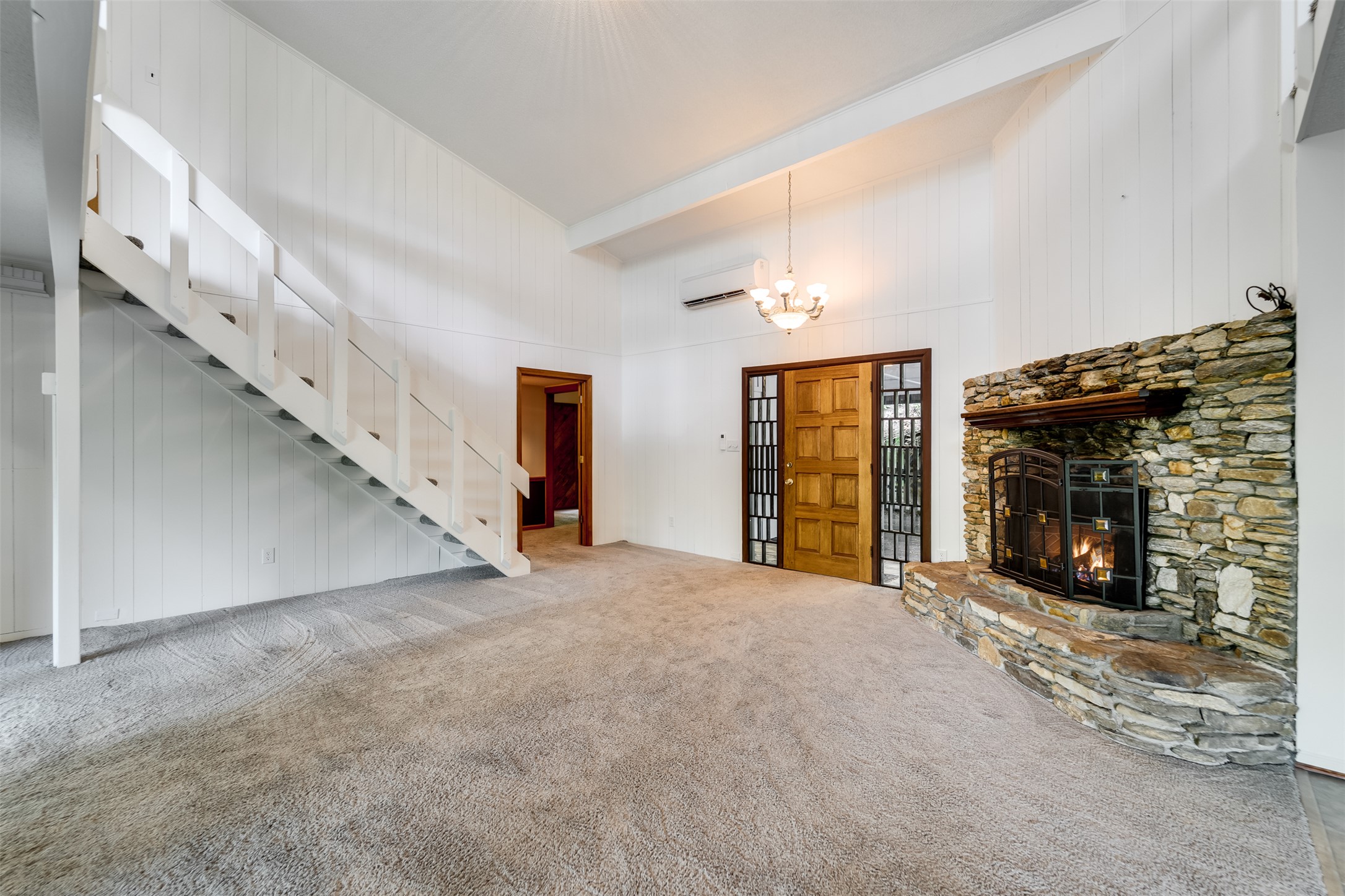 33/57 W Village Way