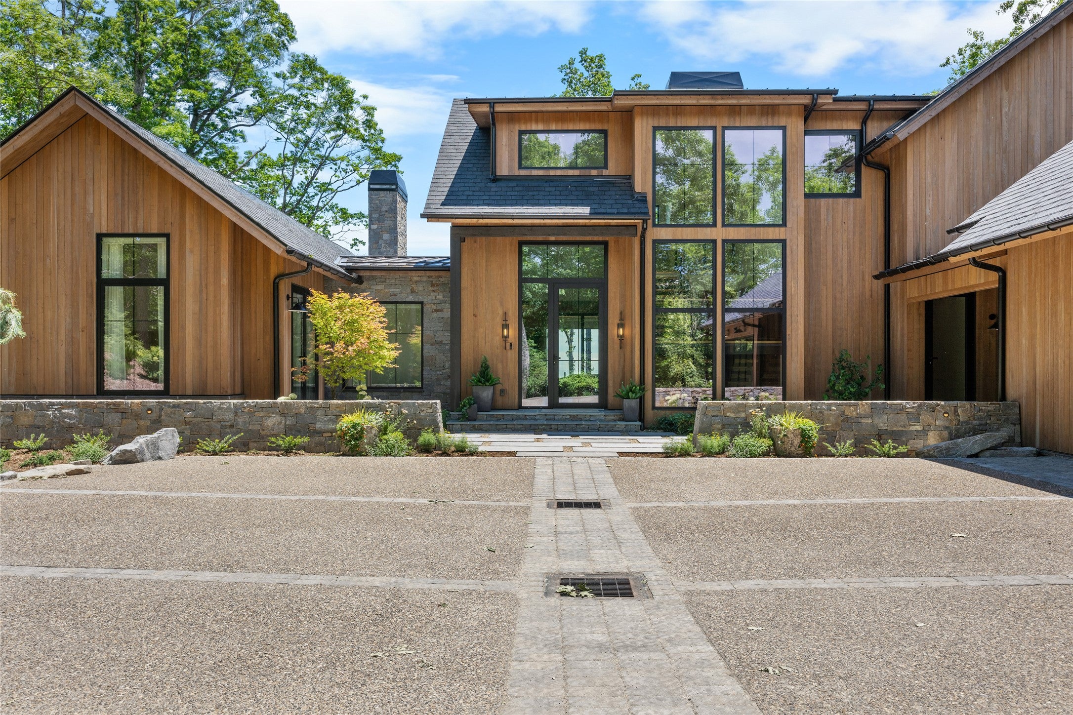 140 Panther Summit Drive