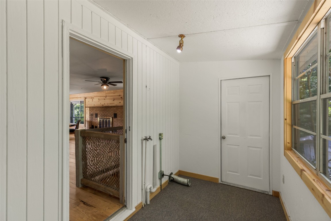 Franklin, North Carolina 28734, United States, 1 Bedroom Bedrooms, ,2 BathroomsBathrooms,Residential,Active,137892