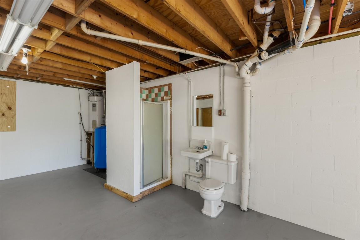 Franklin, North Carolina 28734, United States, 1 Bedroom Bedrooms, ,2 BathroomsBathrooms,Residential,Active,137892