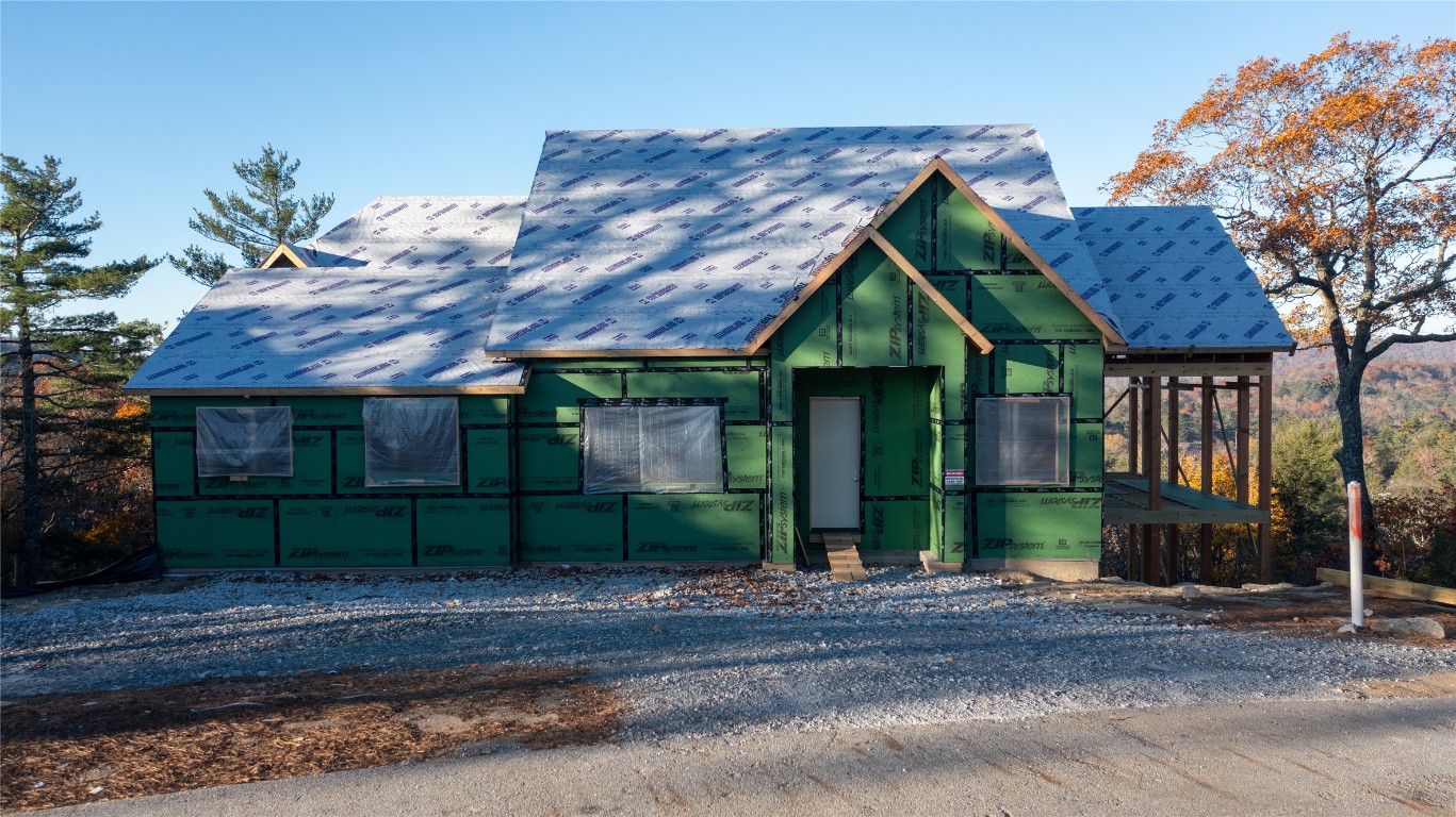 Highlands, North Carolina 28741, United States, 4 Bedrooms Bedrooms, ,5 BathroomsBathrooms,Residential,Active,243603