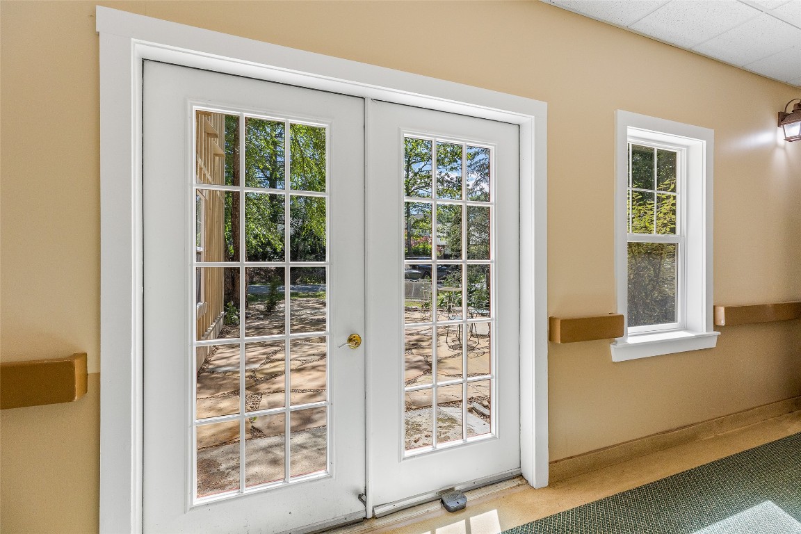 Highlands, North Carolina 28741, United States, 2 Bedrooms Bedrooms, ,2 BathroomsBathrooms,Residential,Pending,15744