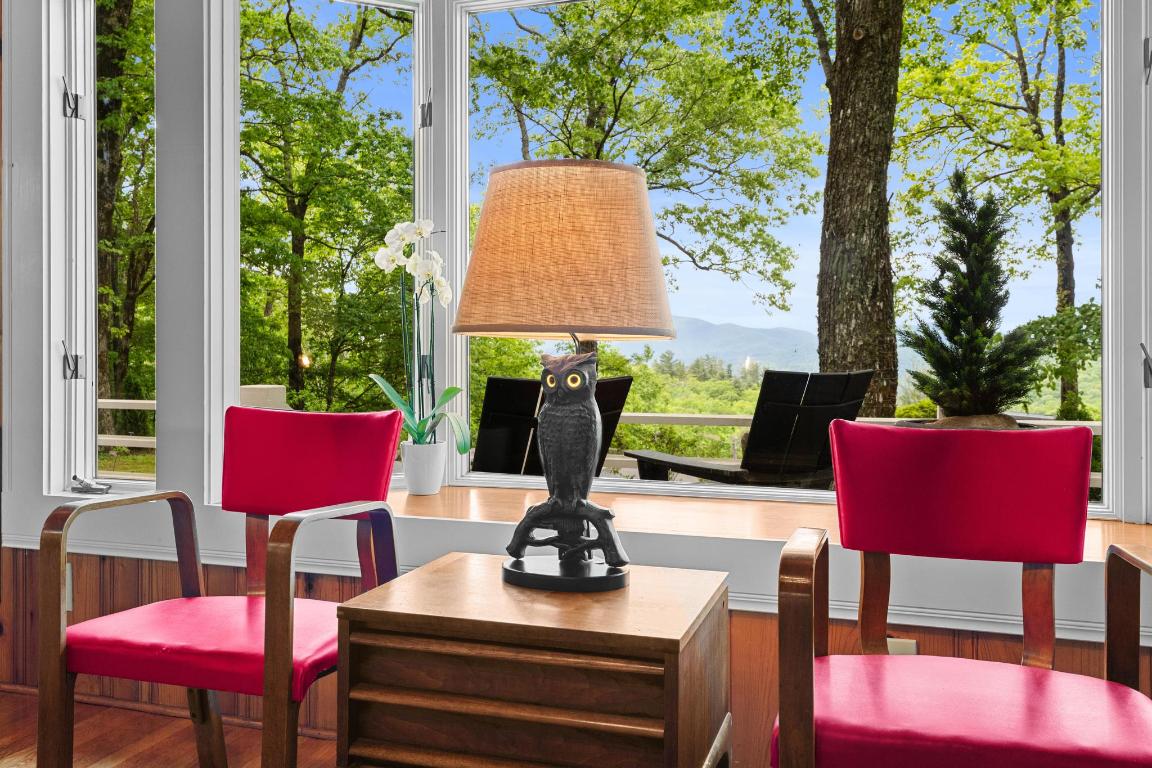 Highlands, North Carolina 28741, United States, 3 Bedrooms Bedrooms, ,2 BathroomsBathrooms,Residential,Active,139895