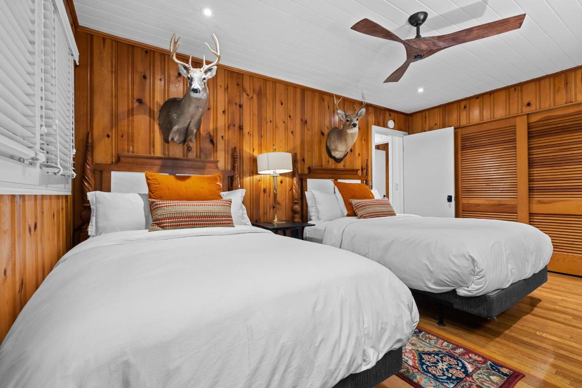 Highlands, North Carolina 28741, United States, 3 Bedrooms Bedrooms, ,2 BathroomsBathrooms,Residential,Active,139895