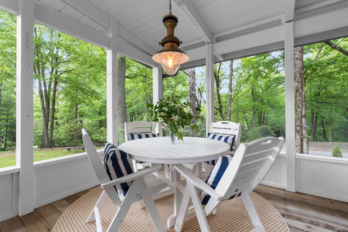 Highlands, North Carolina 28741, United States, 3 Bedrooms Bedrooms, ,2 BathroomsBathrooms,Residential,Active,139895