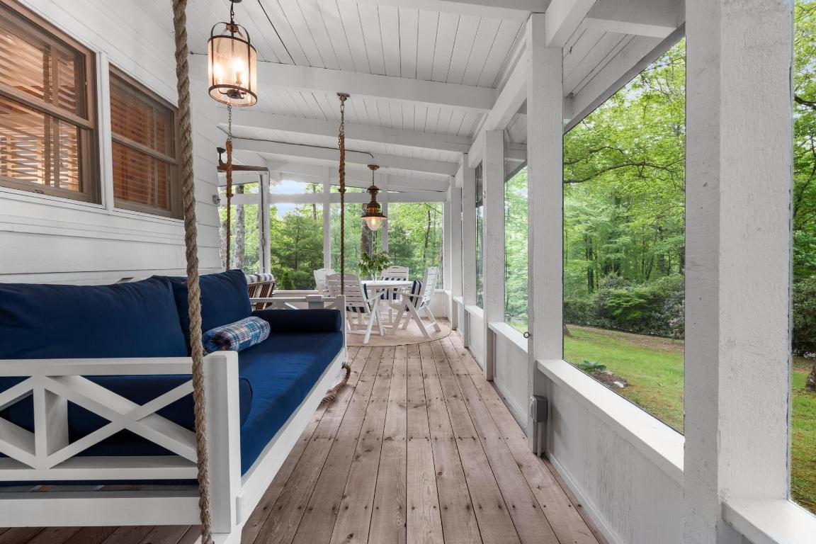 Highlands, North Carolina 28741, United States, 3 Bedrooms Bedrooms, ,2 BathroomsBathrooms,Residential,Active,139895