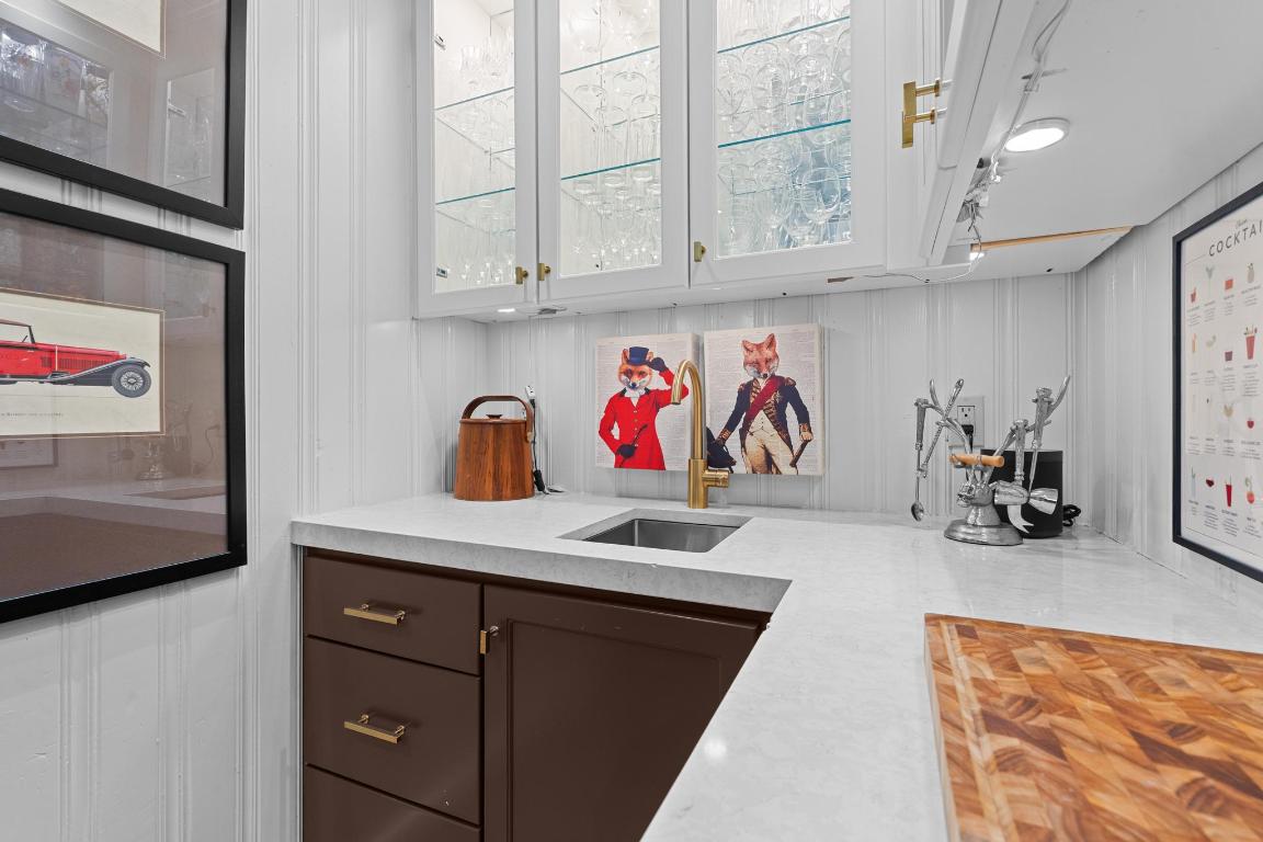 Highlands, North Carolina 28741, United States, 3 Bedrooms Bedrooms, ,2 BathroomsBathrooms,Residential,Active,139895