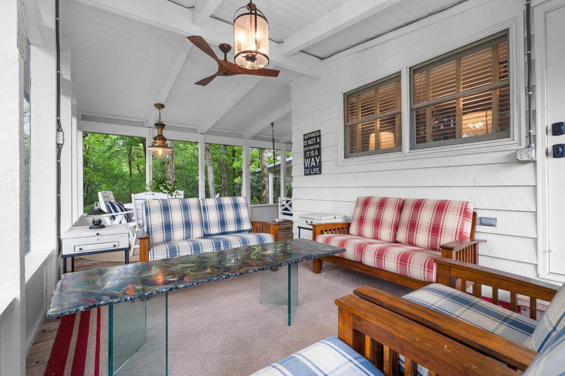 Highlands, North Carolina 28741, United States, 3 Bedrooms Bedrooms, ,2 BathroomsBathrooms,Residential,Active,139895