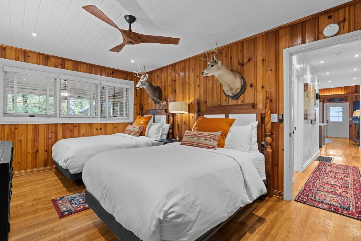 Highlands, North Carolina 28741, United States, 3 Bedrooms Bedrooms, ,2 BathroomsBathrooms,Residential,Active,139895