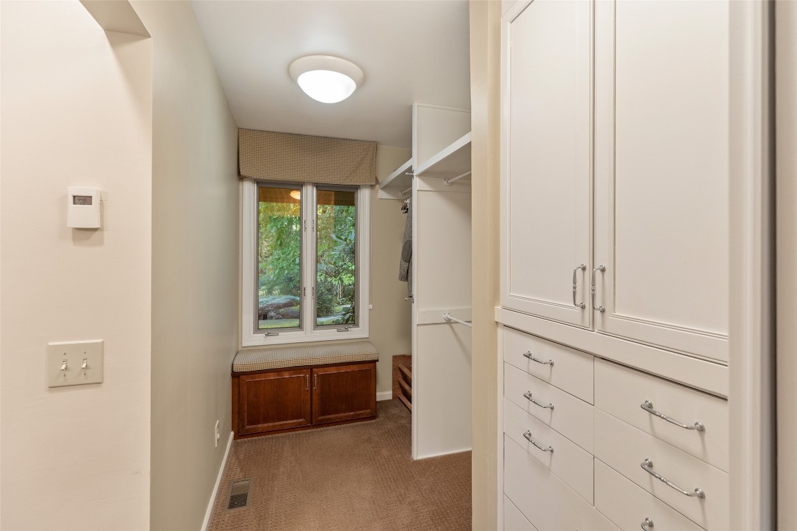 Highlands, North Carolina 28741, United States, 4 Bedrooms Bedrooms, ,3 BathroomsBathrooms,Residential,Active,188471