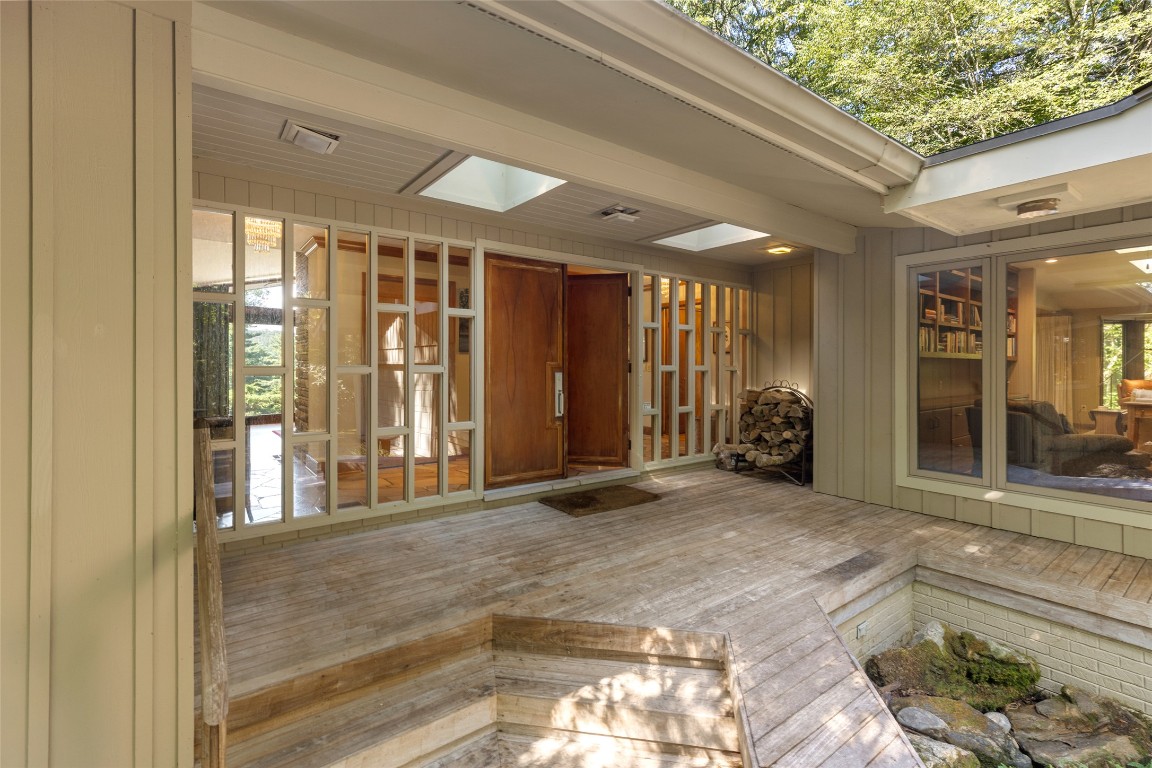 Highlands, North Carolina 28741, United States, 4 Bedrooms Bedrooms, ,3 BathroomsBathrooms,Residential,Active,188471