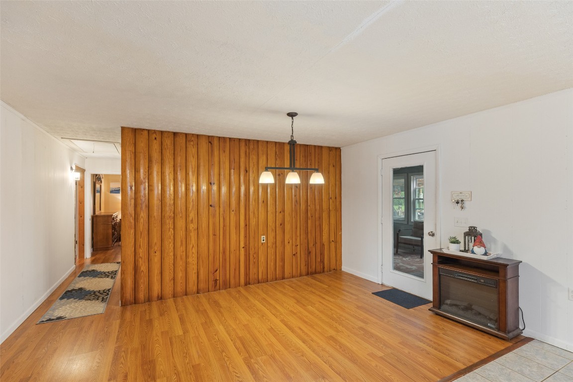 Cullowhee, North Carolina 28723, United States, 3 Bedrooms Bedrooms, ,2 BathroomsBathrooms,Residential,Active,189516