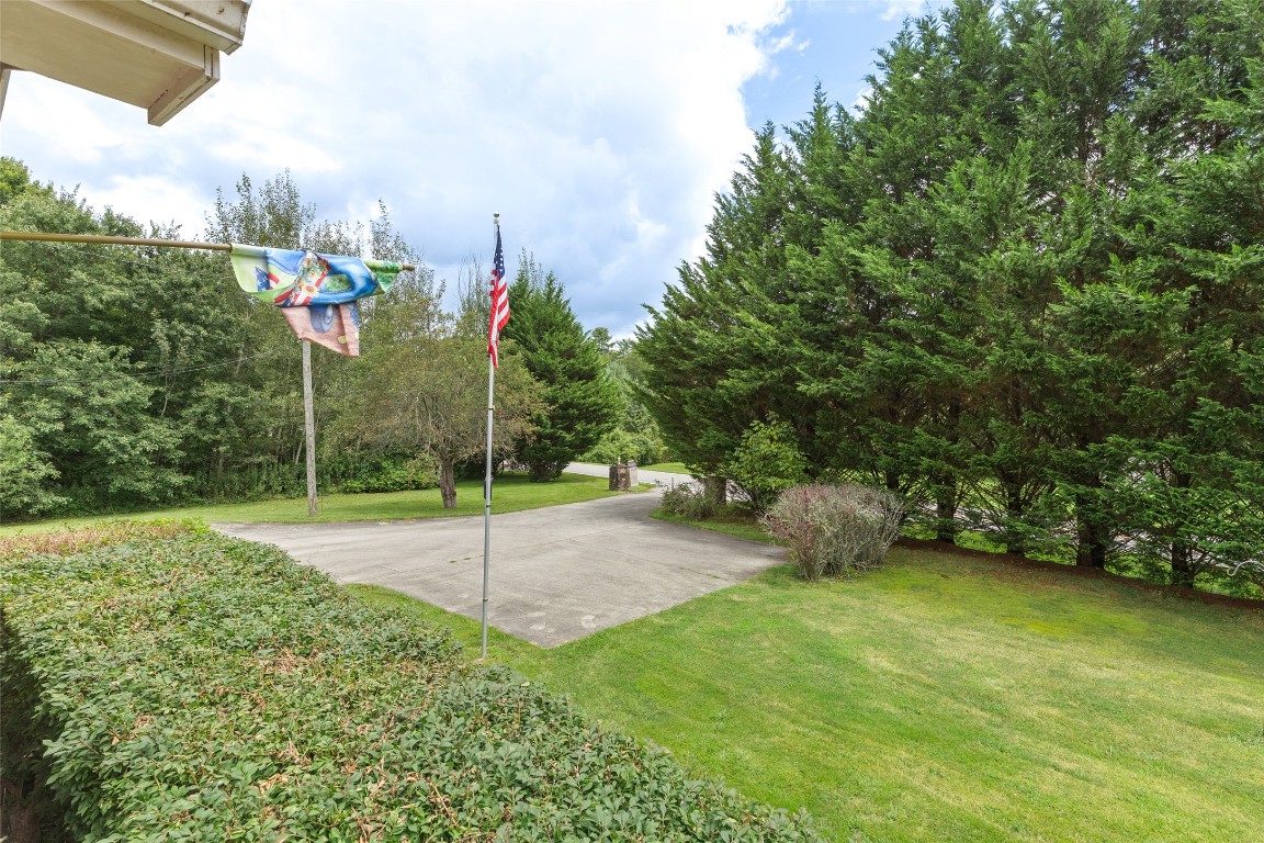 Cullowhee, North Carolina 28723, United States, 3 Bedrooms Bedrooms, ,2 BathroomsBathrooms,Residential,Active,189516