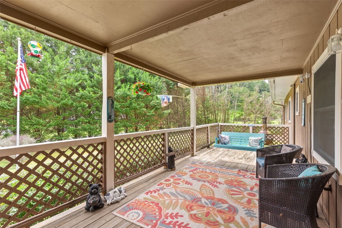 Cullowhee, North Carolina 28723, United States, 3 Bedrooms Bedrooms, ,2 BathroomsBathrooms,Residential,Active,189516