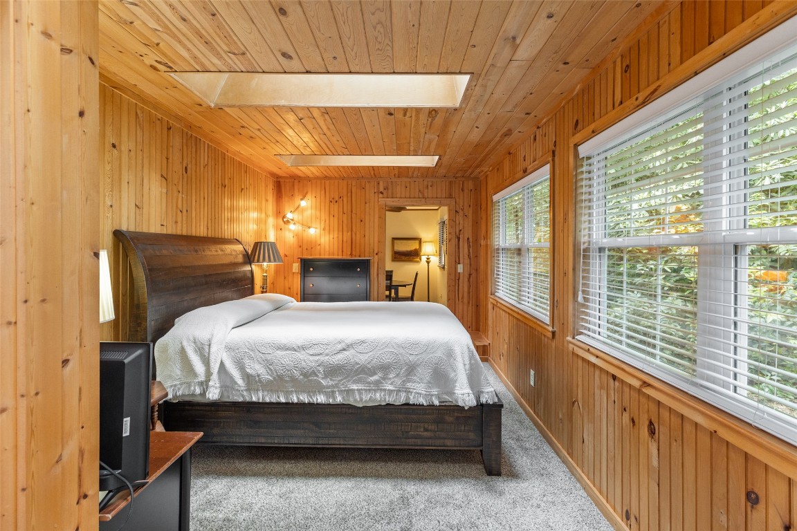 Highlands, North Carolina 28741, United States, 3 Bedrooms Bedrooms, ,3 BathroomsBathrooms,Residential,Active,151586