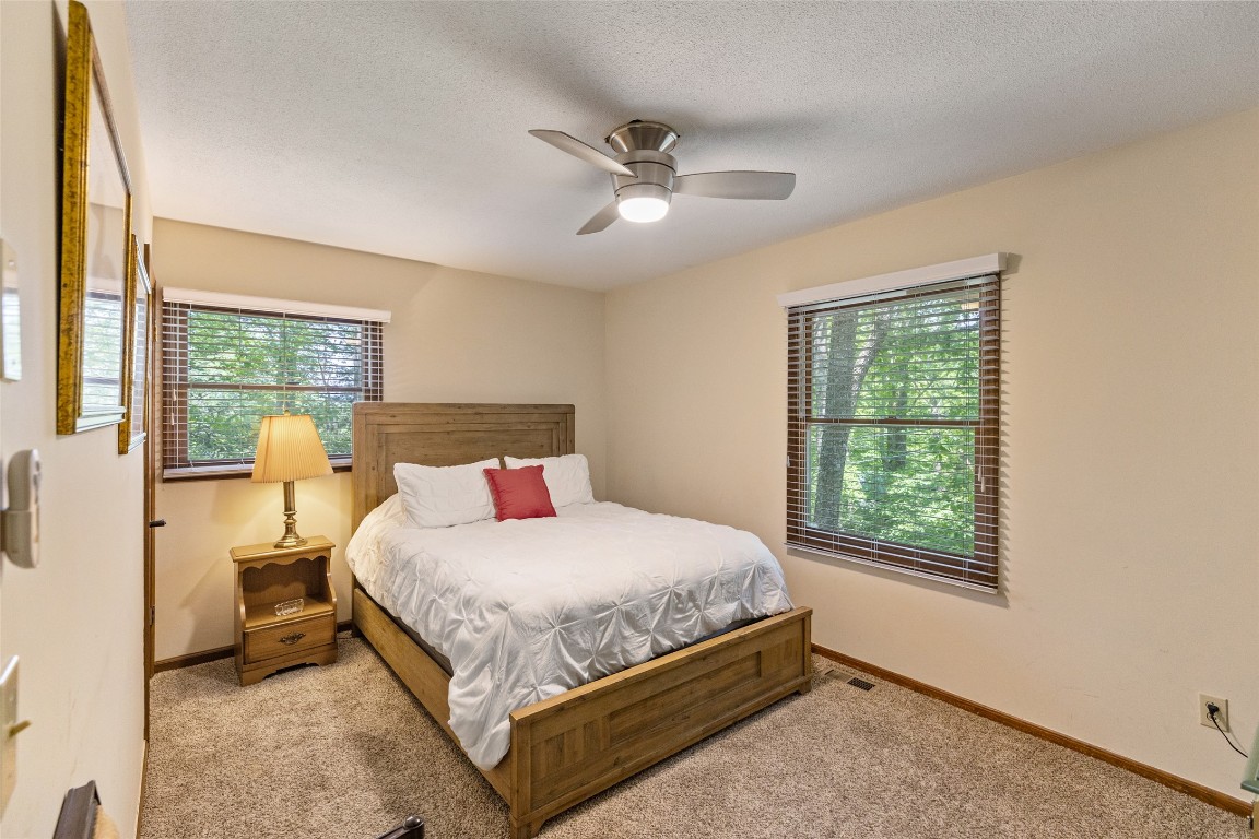 Highlands, North Carolina 28741, United States, 3 Bedrooms Bedrooms, ,3 BathroomsBathrooms,Residential,Active,151586