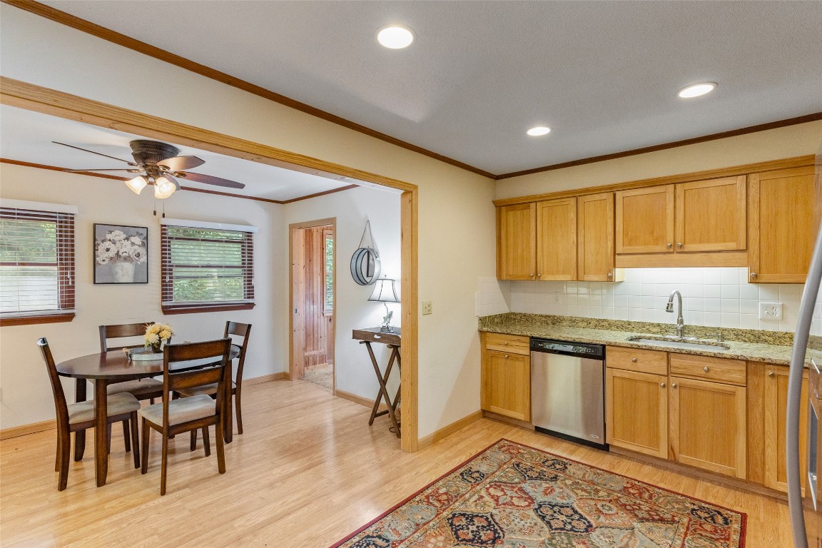 Highlands, North Carolina 28741, United States, 3 Bedrooms Bedrooms, ,3 BathroomsBathrooms,Residential,Active,151586