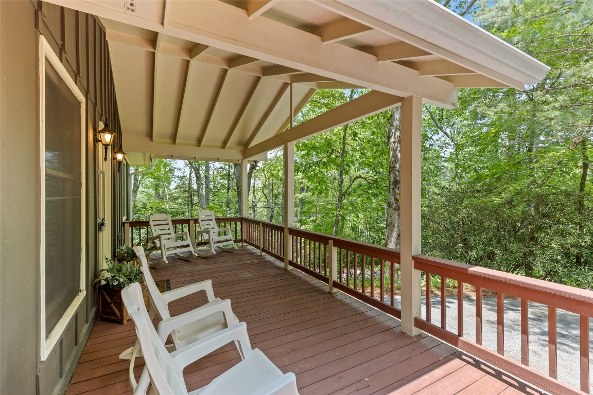 Highlands, North Carolina 28741, United States, 3 Bedrooms Bedrooms, ,3 BathroomsBathrooms,Residential,Active,151586