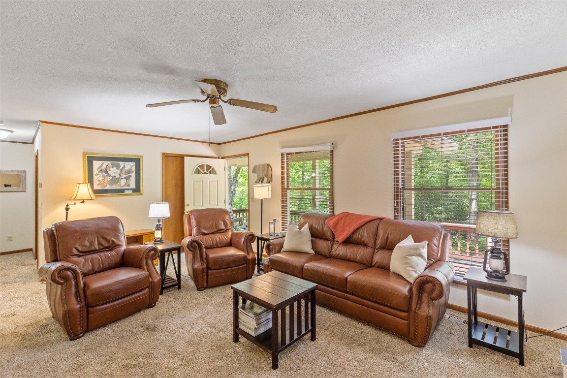 Highlands, North Carolina 28741, United States, 3 Bedrooms Bedrooms, ,3 BathroomsBathrooms,Residential,Active,151586