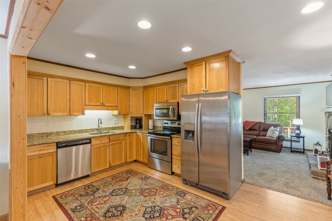 Highlands, North Carolina 28741, United States, 3 Bedrooms Bedrooms, ,3 BathroomsBathrooms,Residential,Active,151586