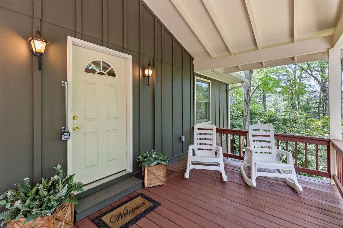 Highlands, North Carolina 28741, United States, 3 Bedrooms Bedrooms, ,3 BathroomsBathrooms,Residential,Active,151586