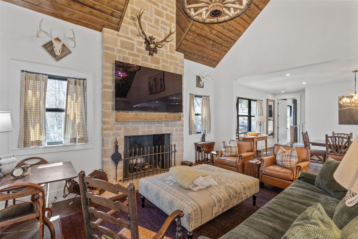 266 Mount Lori