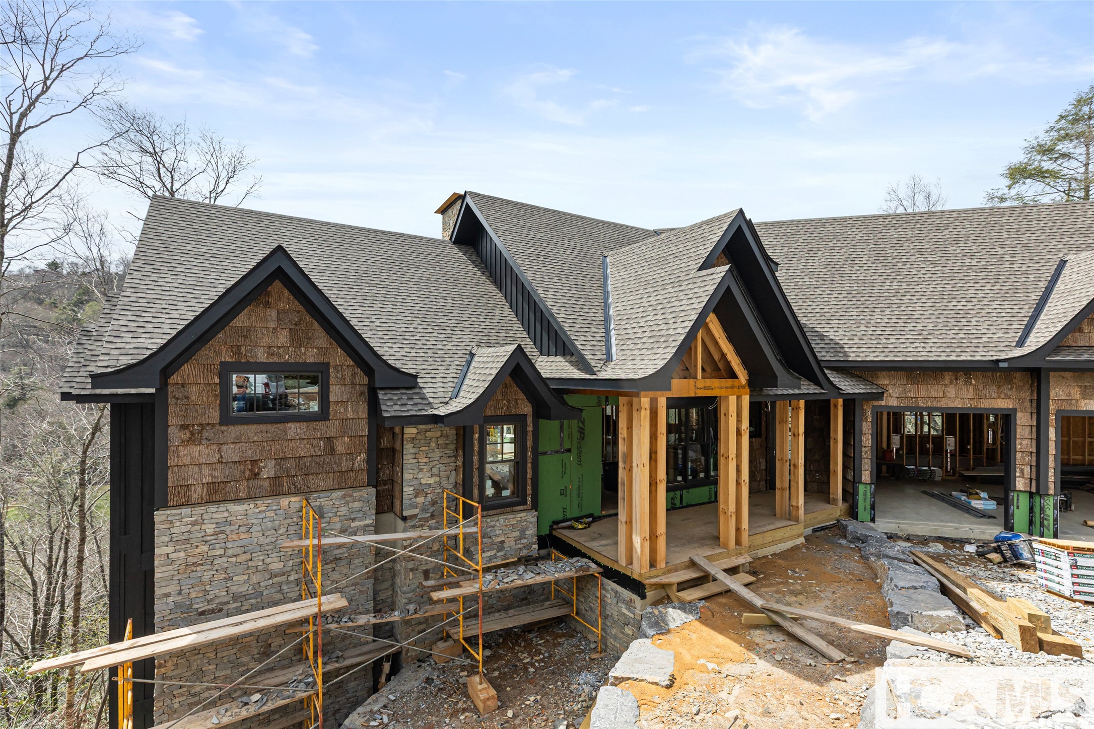 1406 Falls Drive West